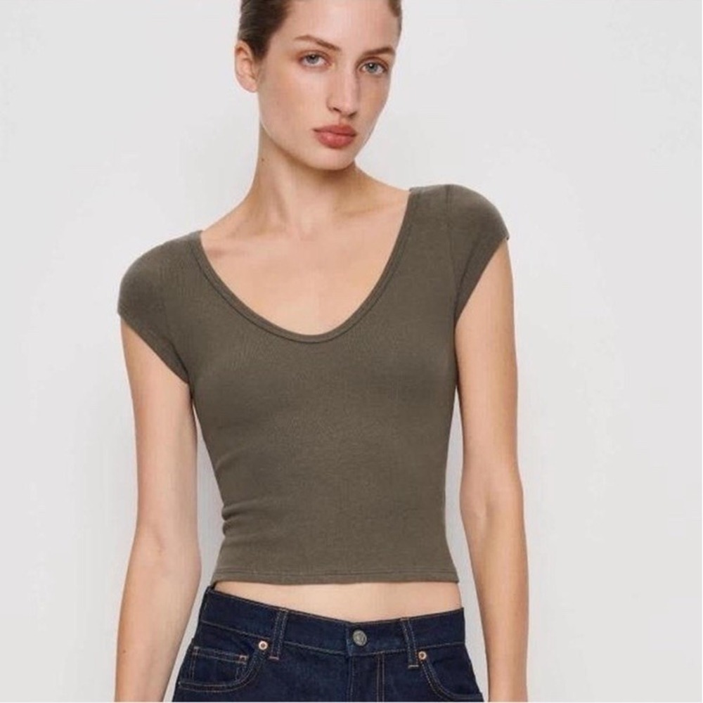 New! REFORMATION Mateo Knit Top Poppyseed Olive Green Brown Scoop Neck Tee L